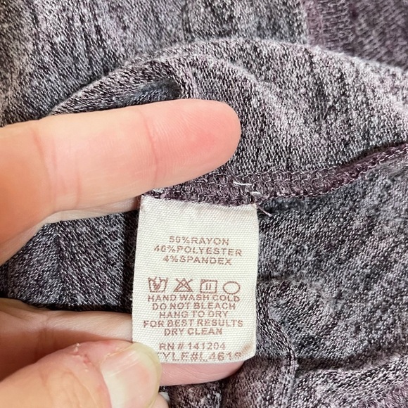 Women’s Anthropologie Hem & Thread purple heather open back sweater Medium - Picture 4 of 4